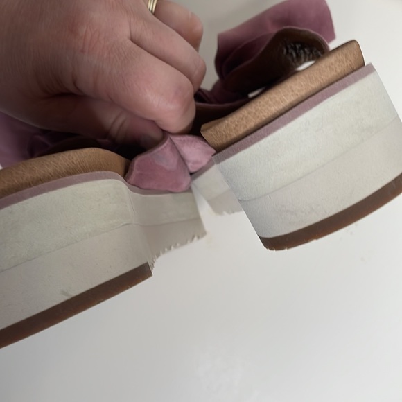 UGG JOAN II Suede Platform treadlite sandal Slides, Size 7.5 in pink - Picture 4 of 9